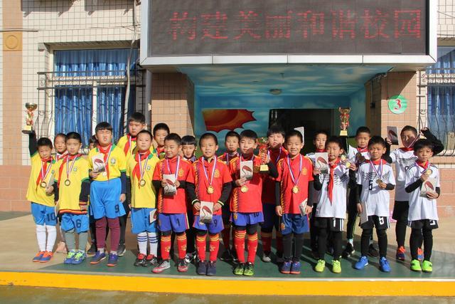 俱乐部杯-赵岩昊15分广厦胜四川 王云章14分